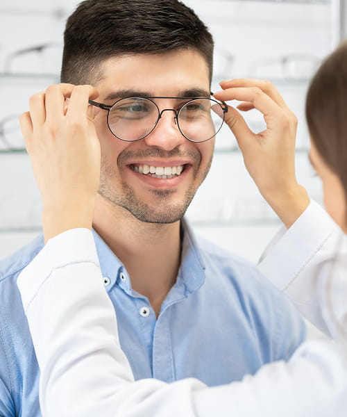 Man wearing eyeglasses